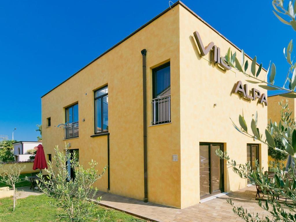 Villa Alpa Umag Buitenkant foto