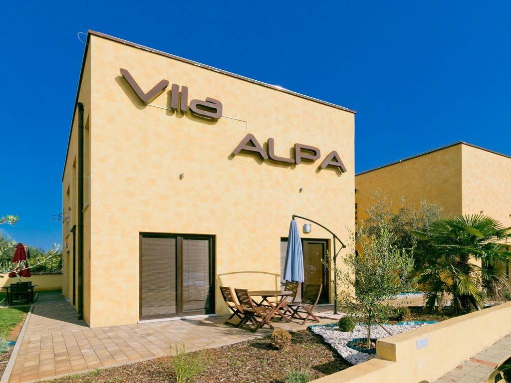 Villa Alpa Umag Buitenkant foto
